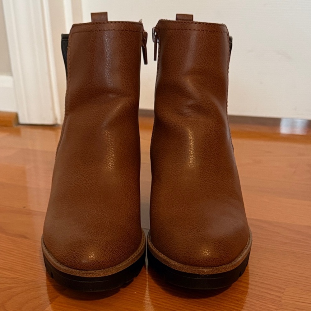 Naturalizer Brown Lug Heel Boot